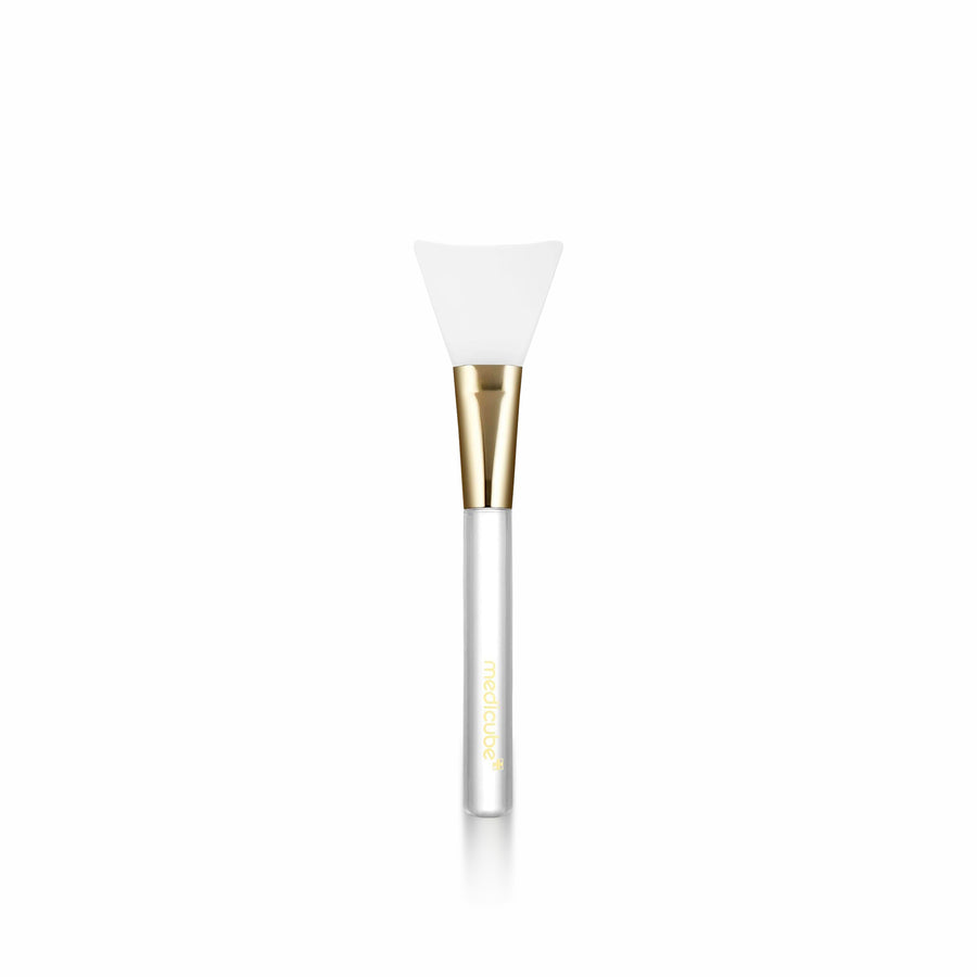 MEDICUBE Jelly Brush for gentle and even application of skincare products, enhancing absorption and improving skin texture